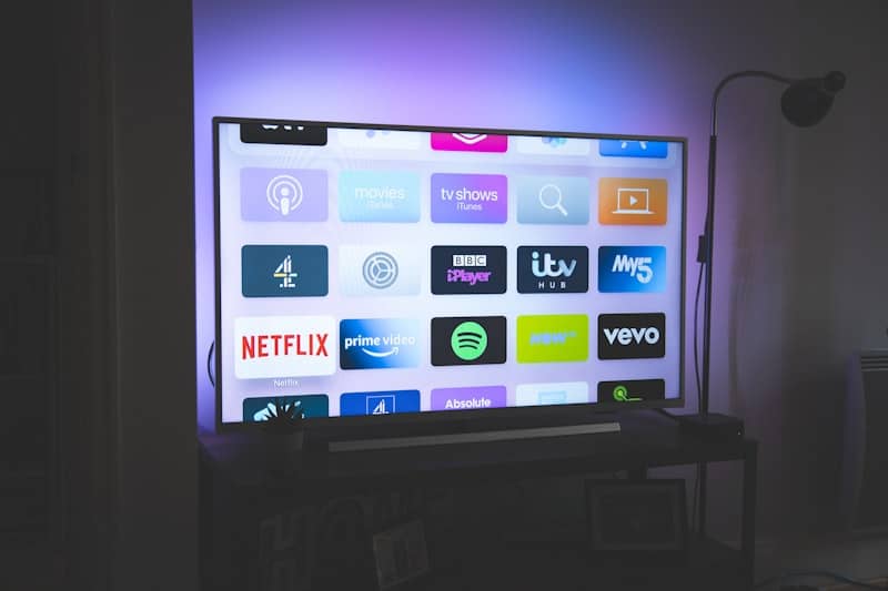 Samsung 55" QLED — 4K Smart TV